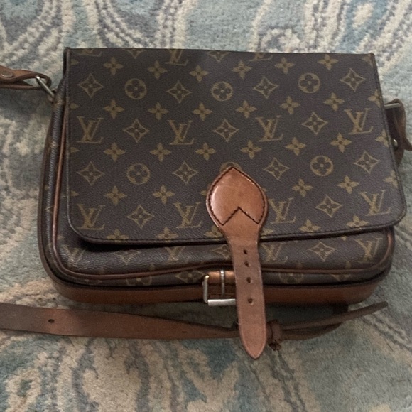 LOUIS VUITTON MONOGRAM CANVAS CARTOUCHIERE GM- COA INCLUDED - Picture 13 of 16